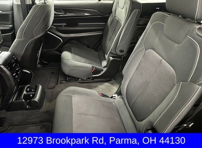 2022 Jeep Grand Cherokee L Laredo