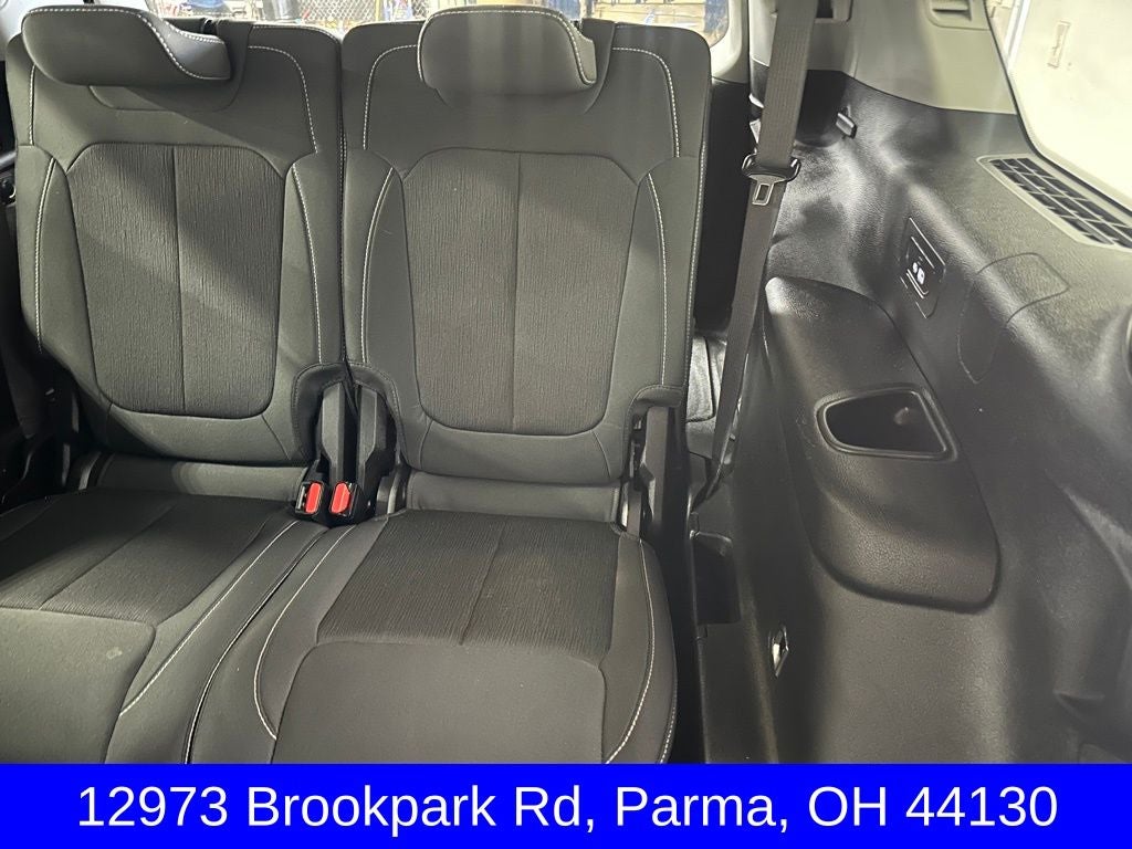 2022 Jeep Grand Cherokee L Laredo