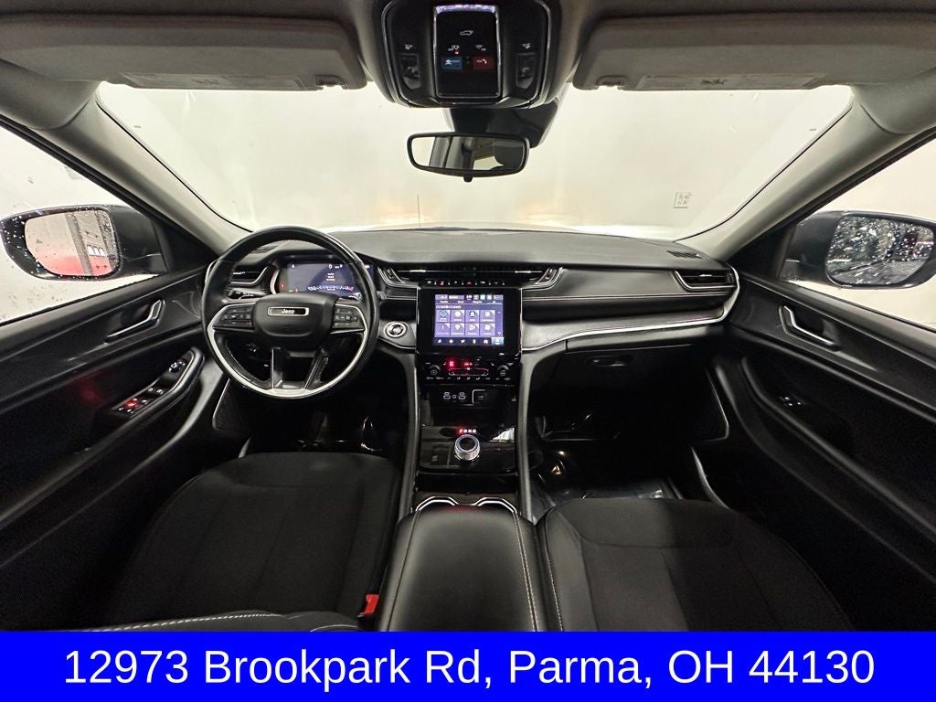 2022 Jeep Grand Cherokee L Laredo