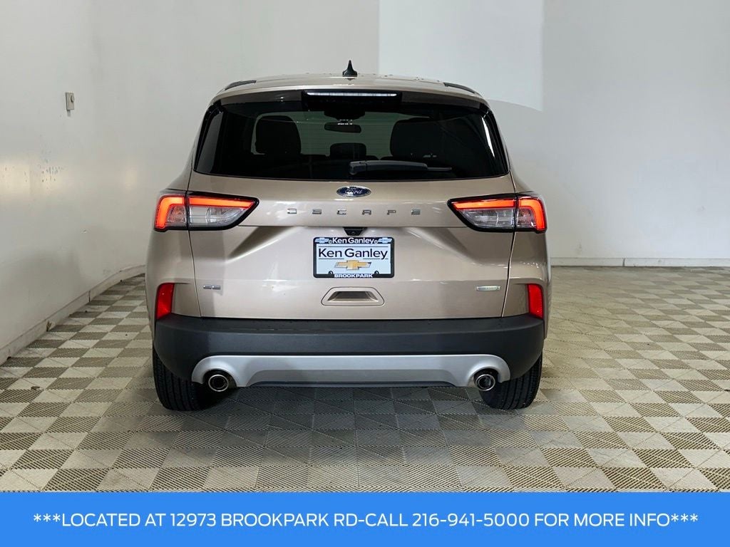2020 Ford Escape SE