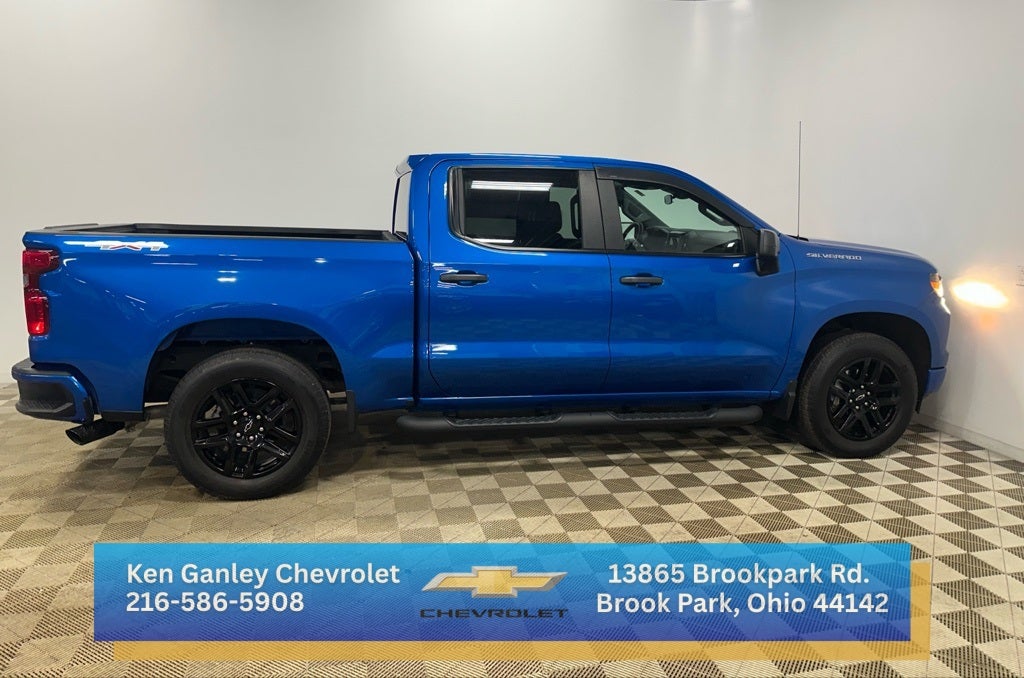 2023 Chevrolet Silverado 1500 Custom