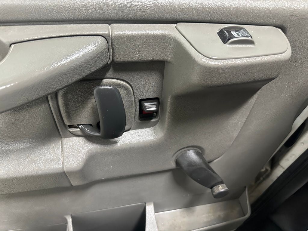 2013 Chevrolet Express 1500 Work Van Cargo