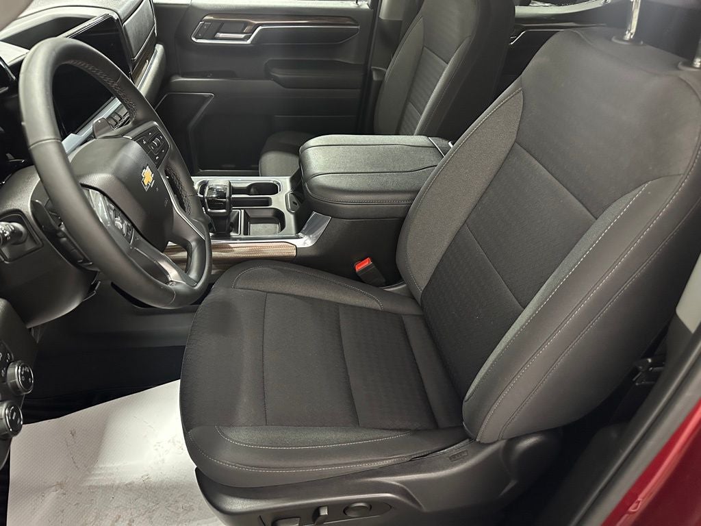 2023 Chevrolet Silverado 1500 LT LT1