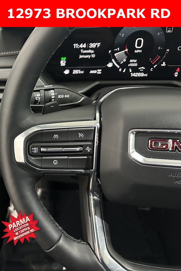 2025 GMC Acadia Elevation