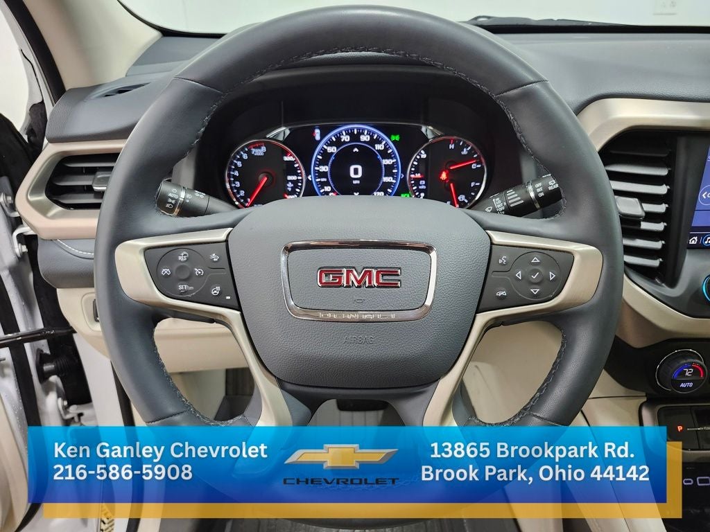 2023 GMC Acadia Denali