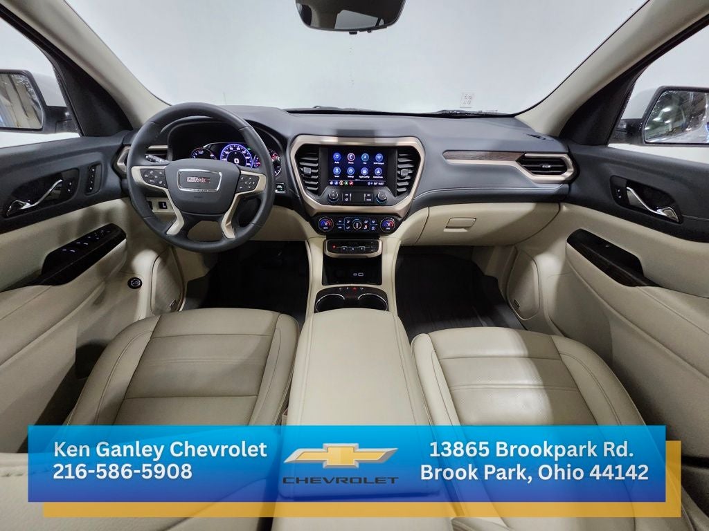 2023 GMC Acadia Denali