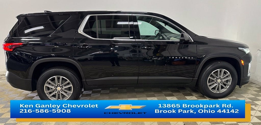 2023 Chevrolet Traverse LS