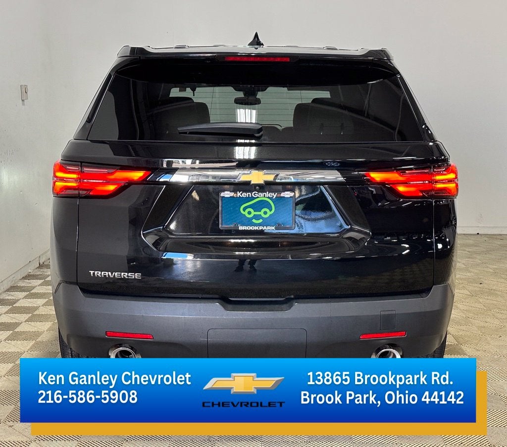 2023 Chevrolet Traverse LS