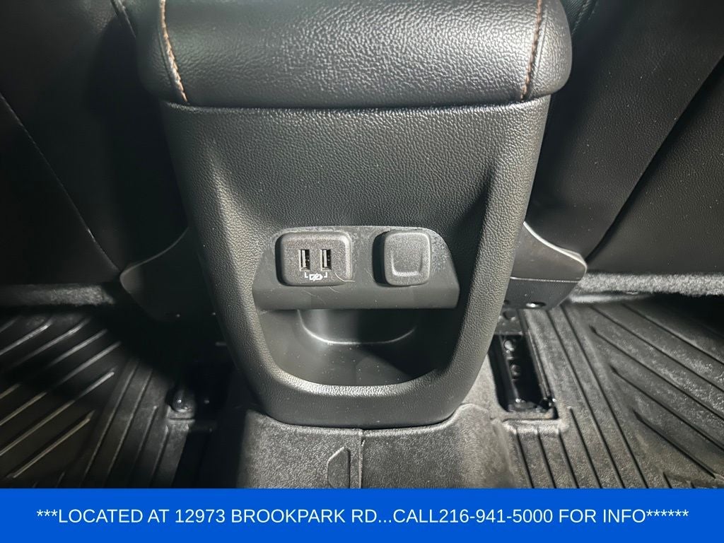 2022 GMC Canyon AT4 w/Leather