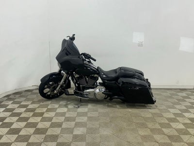 2016 Harley-Davidson Street Glide Touring