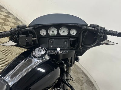 2016 Harley-Davidson Street Glide Touring