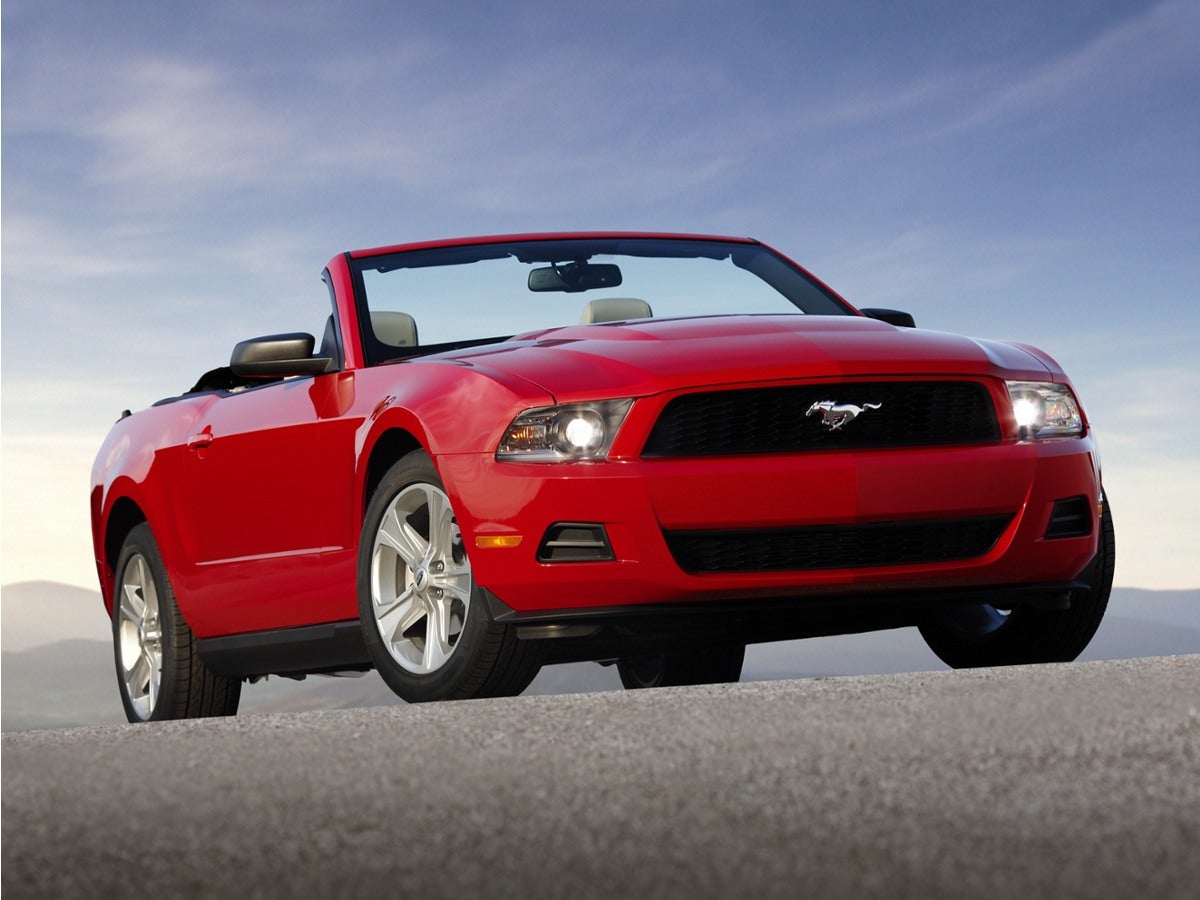 2010 Ford Mustang V6