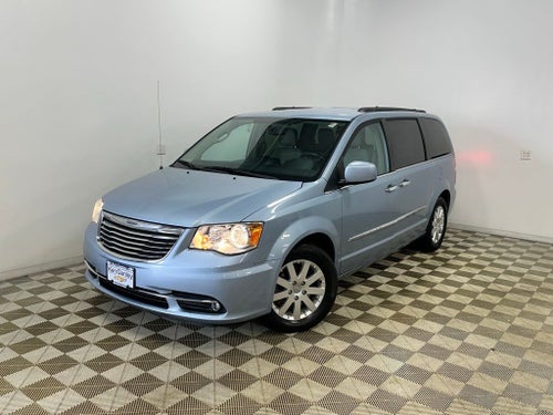 2016 Chrysler Town & Country Touring