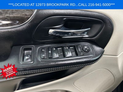 2016 Chrysler Town & Country Touring