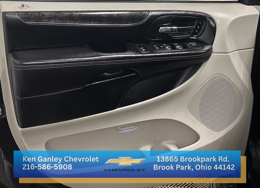 2015 Chrysler Town & Country Limited