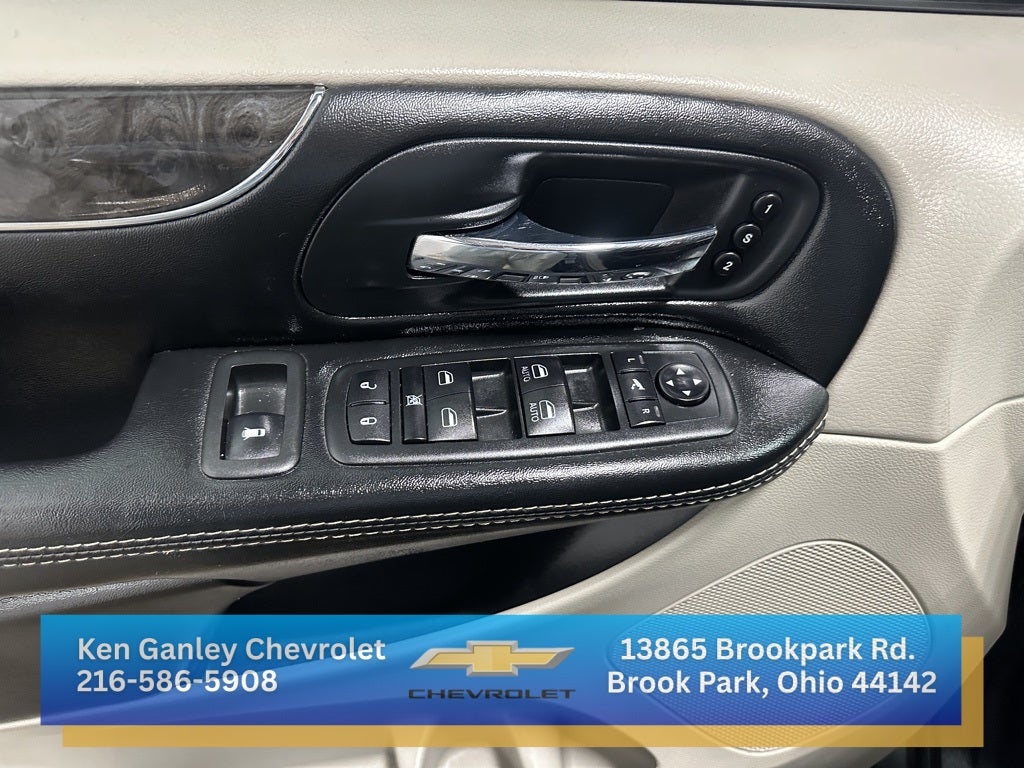 2015 Chrysler Town & Country Limited