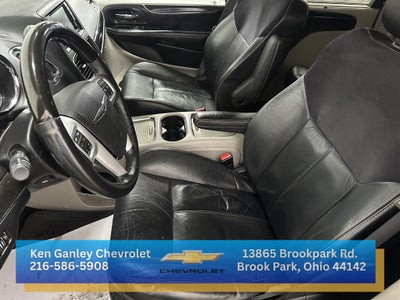 2015 Chrysler Town & Country Limited