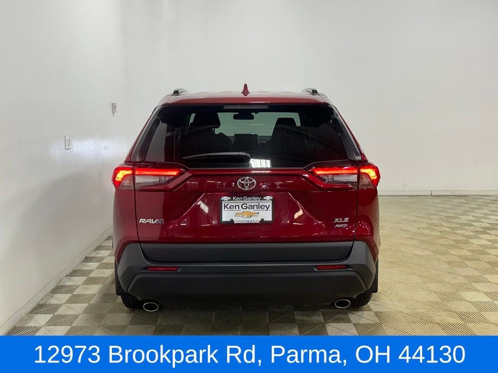 2024 Toyota RAV4 XLE