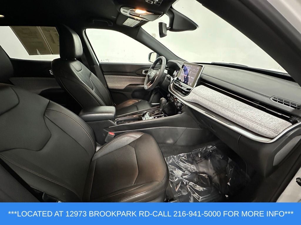 2023 Jeep Compass Latitude Lux