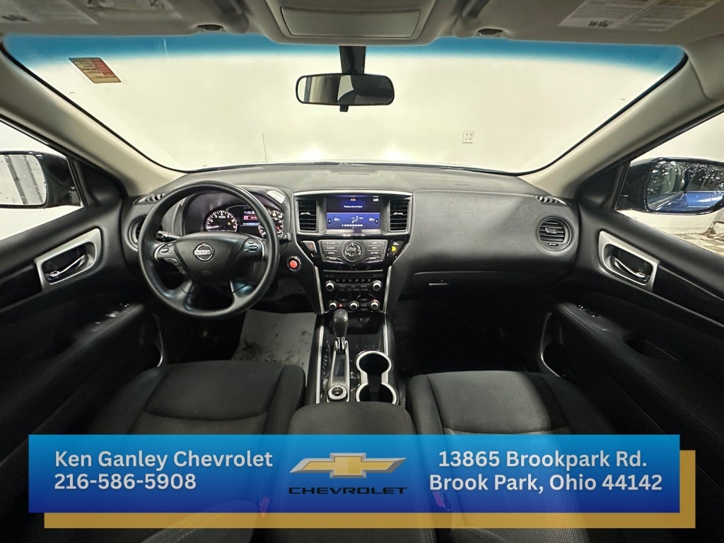 2017 Nissan Pathfinder S