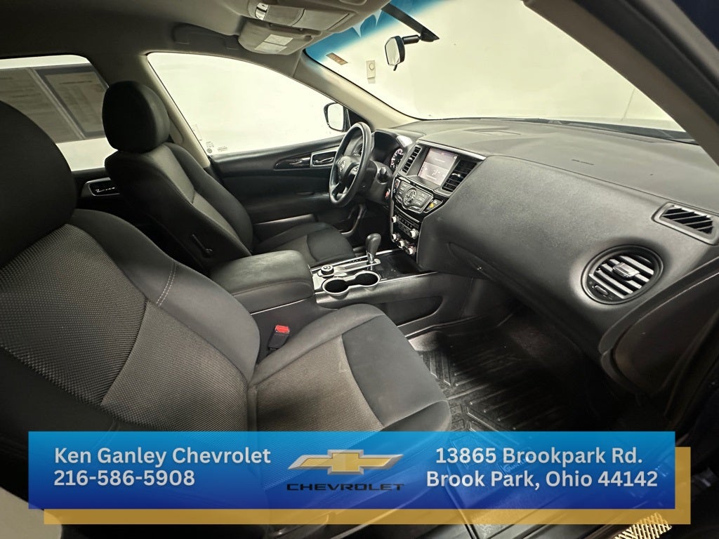 2017 Nissan Pathfinder S