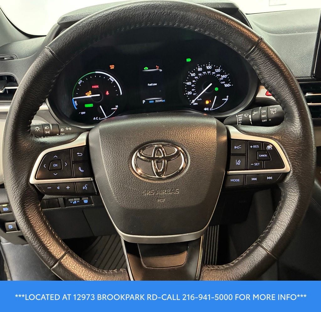 2022 Toyota Sienna XLE 8 Passenger