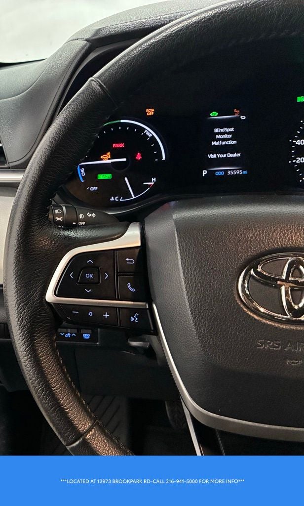 2022 Toyota Sienna XLE 8 Passenger