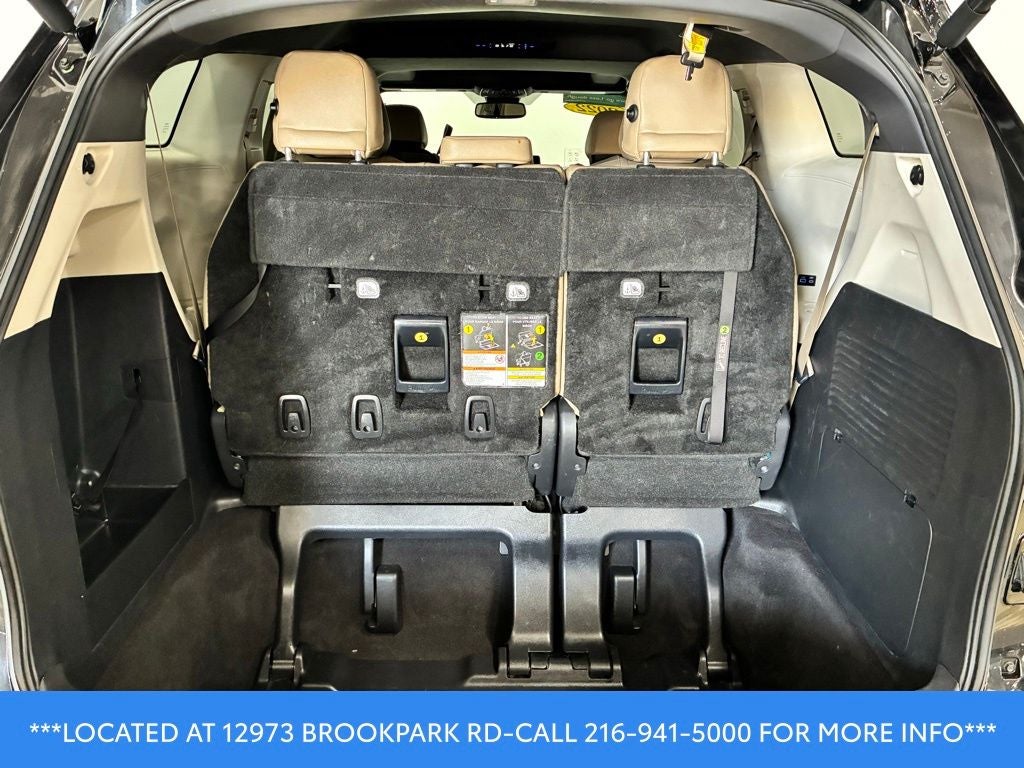 2022 Toyota Sienna XLE 8 Passenger
