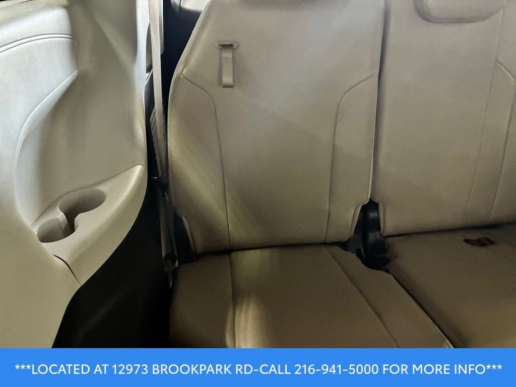 2022 Toyota Sienna XLE 8 Passenger