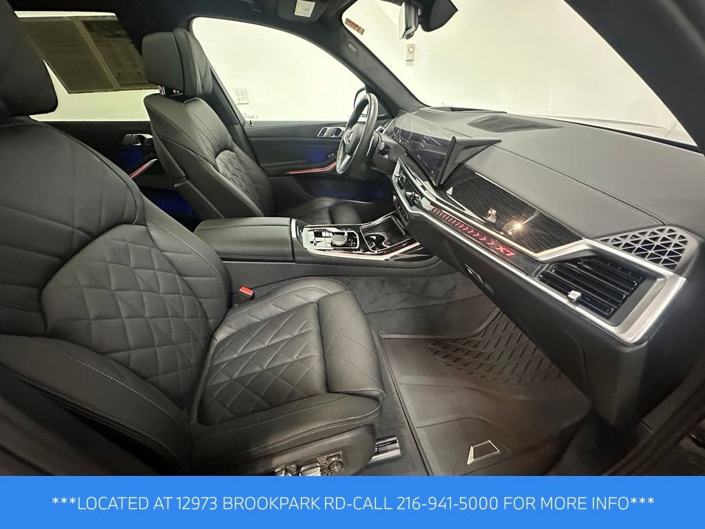 2025 BMW X7 xDrive40i
