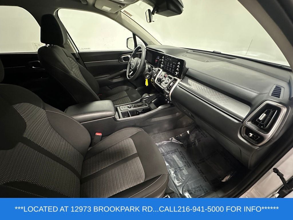 2023 Kia Sorento LX