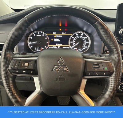 2024 Mitsubishi Outlander Base