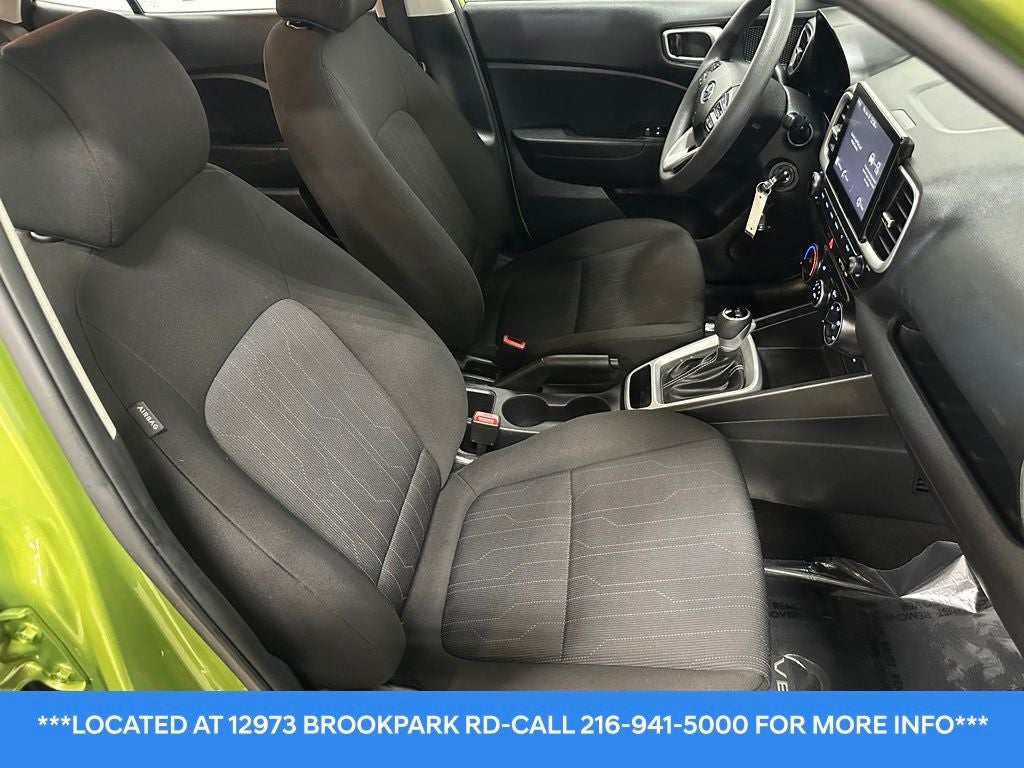 2022 Hyundai Venue SE