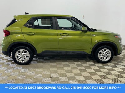 2022 Hyundai Venue SE