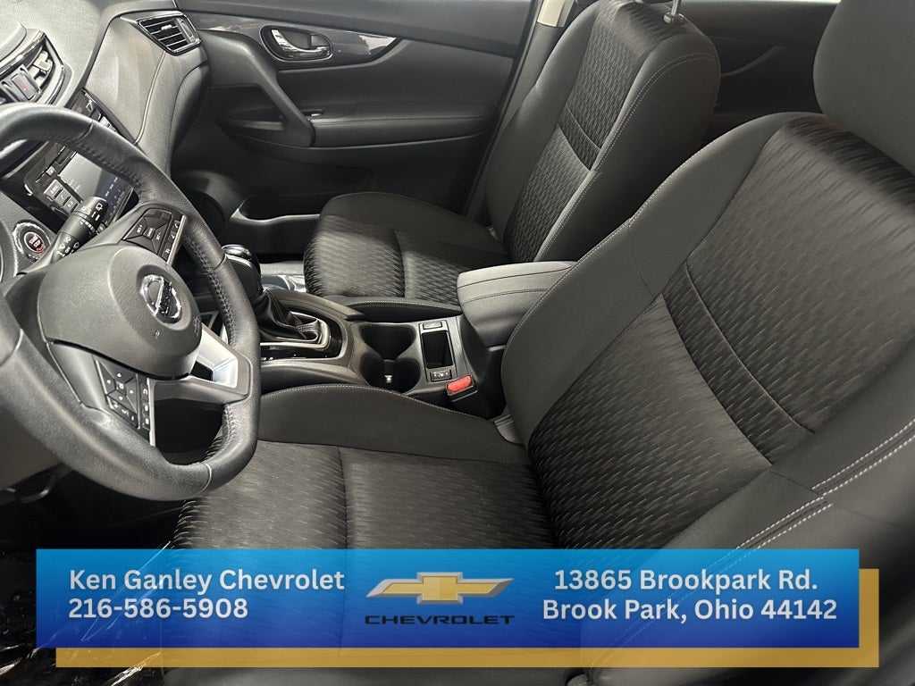 2020 Nissan Rogue SV