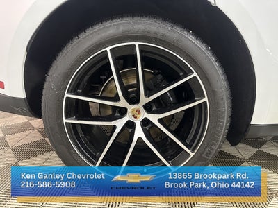 2024 Porsche Macan Base