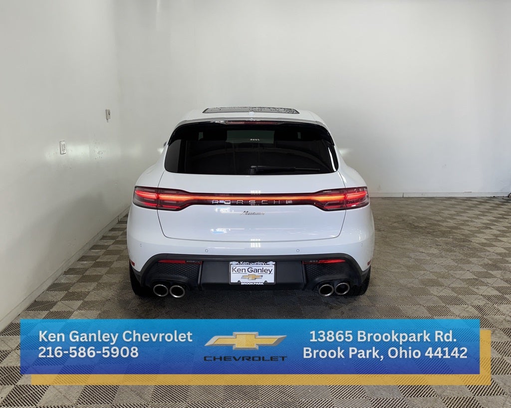 2024 Porsche Macan Base